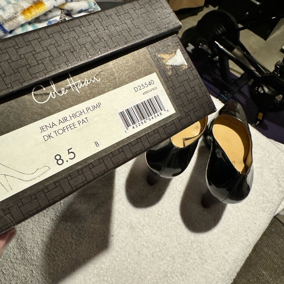 Call Hahn women’s Jenna Air high pump, dark toffee patent leather size 8 1/2 B - Picture 7 of 7